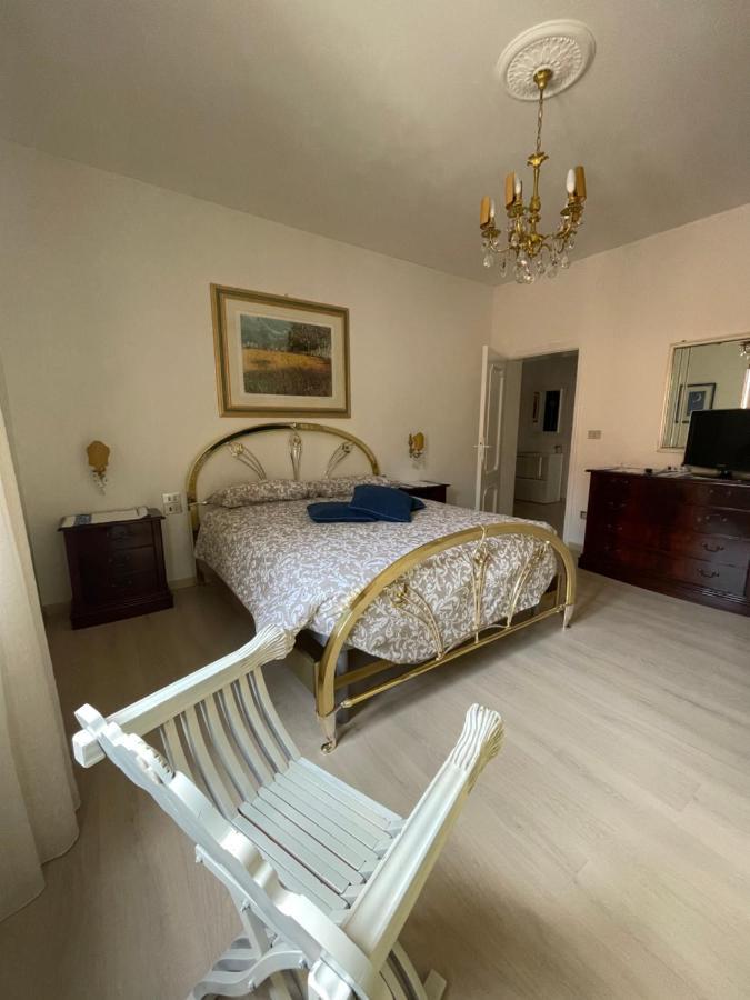 Apartmán La Signora Dei Fiori Gubbio Exteriér fotografie